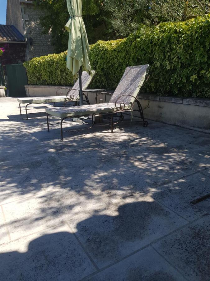 Appartement 2 Pers Avec Acces Piscine Saint-Rémy-de-Provence Exterior foto